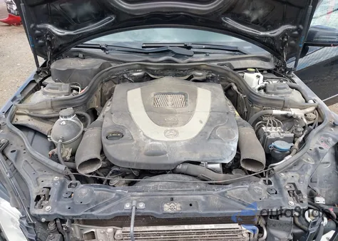 2011 Mercedes-Benz E 550 4Matic из США, поврежденный, VIN WDDHF9AB4BA415685